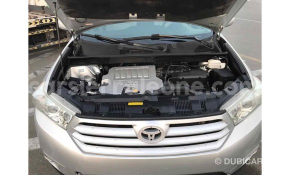 Buy Import Toyota Highlander Other Car in Import - Dubai in Kailahun Buy Import Toyota Highlander Other Car in Import - Dubai in Kailahun