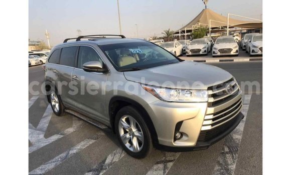 Buy Import Toyota Highlander Beige Car in Import - Dubai in Kailahun Buy Import Toyota Highlander Beige Car in Import - Dubai in Kailahun