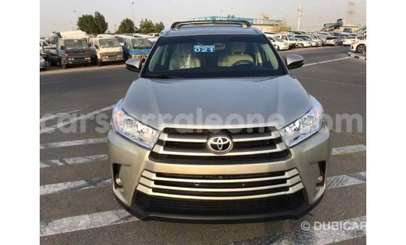 Buy Import Toyota Highlander Beige Car in Import - Dubai in Kailahun Buy Import Toyota Highlander Beige Car in Import - Dubai in Kailahun