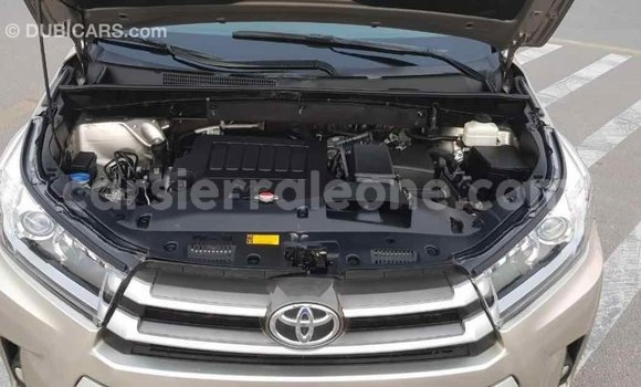 Buy Import Toyota Highlander Beige Car in Import - Dubai in Kailahun Buy Import Toyota Highlander Beige Car in Import - Dubai in Kailahun
