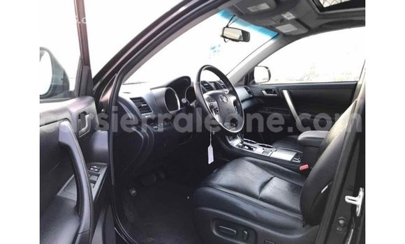 Buy Import Toyota Highlander Black Car in Import - Dubai in Kailahun Buy Import Toyota Highlander Black Car in Import - Dubai in Kailahun