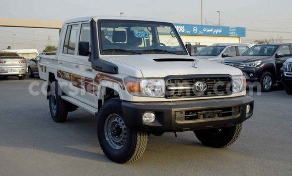Buy Import Toyota Land Cruiser Beige Car in Import - Dubai in Kailahun Buy Import Toyota Land Cruiser Beige Car in Import - Dubai in Kailahun