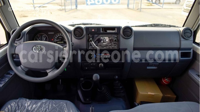 Big with watermark toyota land cruiser kailahun import dubai 4674