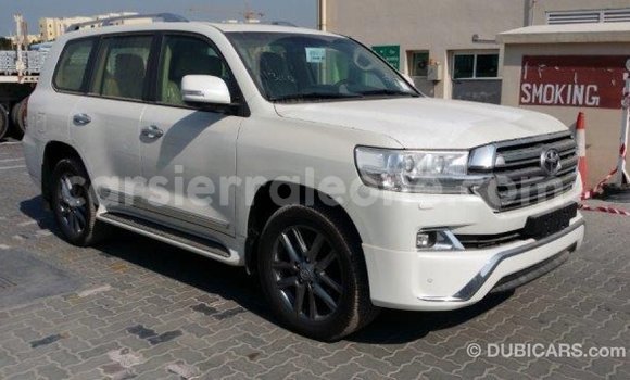 Buy Import Toyota Land Cruiser White Car in Import - Dubai in Kailahun Buy Import Toyota Land Cruiser White Car in Import - Dubai in Kailahun
