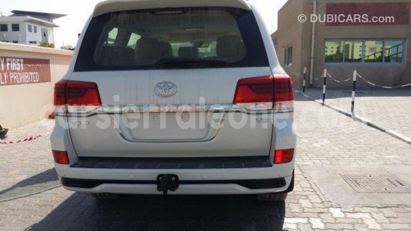 Big with watermark toyota land cruiser kailahun import dubai 4675