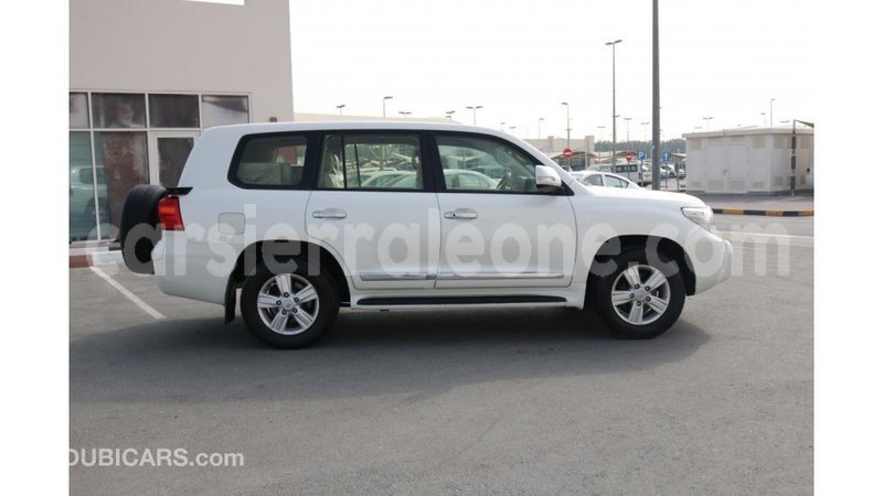 Big with watermark toyota land cruiser kailahun import dubai 4677