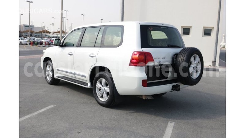 Big with watermark toyota land cruiser kailahun import dubai 4677