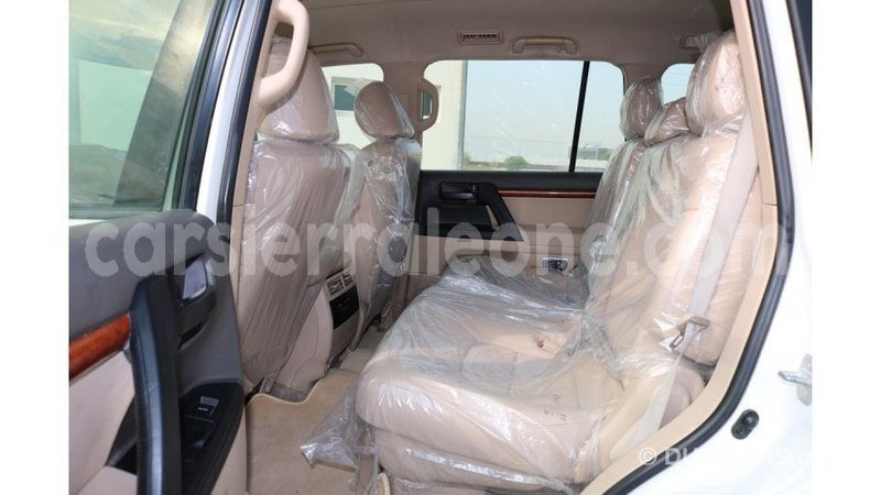 Big with watermark toyota land cruiser kailahun import dubai 4677