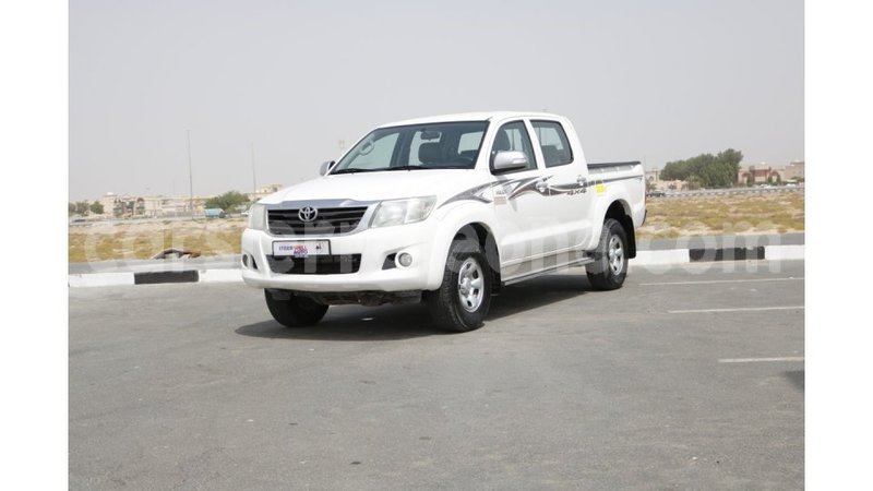 Big with watermark toyota hilux kailahun import dubai 4679