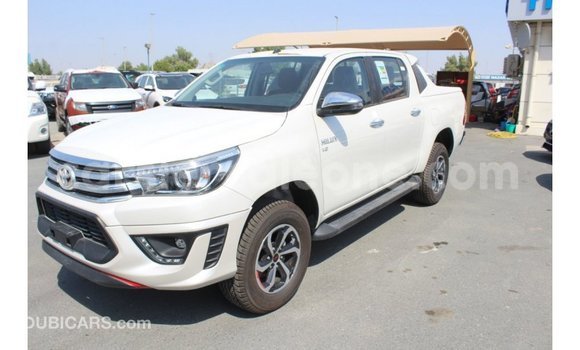 Buy Import Toyota Hilux White Car in Import - Dubai in Kailahun Buy Import Toyota Hilux White Car in Import - Dubai in Kailahun