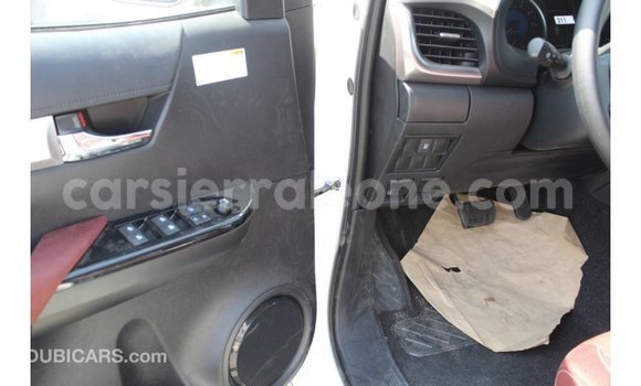Buy Import Toyota Hilux White Car in Import - Dubai in Kailahun Buy Import Toyota Hilux White Car in Import - Dubai in Kailahun