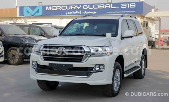Buy Import Toyota Land Cruiser White Car in Import - Dubai in Kailahun Buy Import Toyota Land Cruiser White Car in Import - Dubai in Kailahun