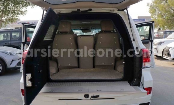 Buy Import Toyota Land Cruiser White Car in Import - Dubai in Kailahun Buy Import Toyota Land Cruiser White Car in Import - Dubai in Kailahun