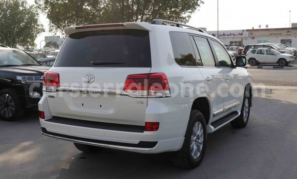 Buy Import Toyota Land Cruiser White Car in Import - Dubai in Kailahun Buy Import Toyota Land Cruiser White Car in Import - Dubai in Kailahun