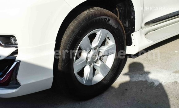 Buy Import Toyota Prado White Car in Import - Dubai in Kailahun Buy Import Toyota Prado White Car in Import - Dubai in Kailahun
