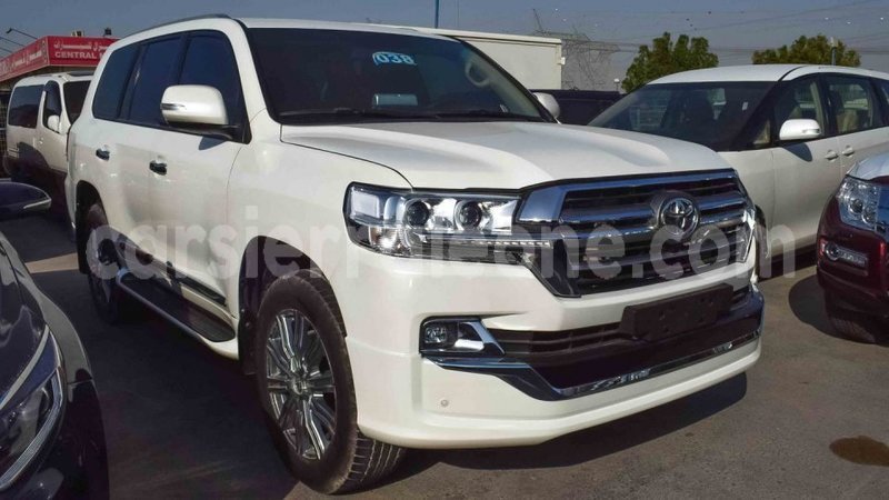 Big with watermark toyota land cruiser kailahun import dubai 4710