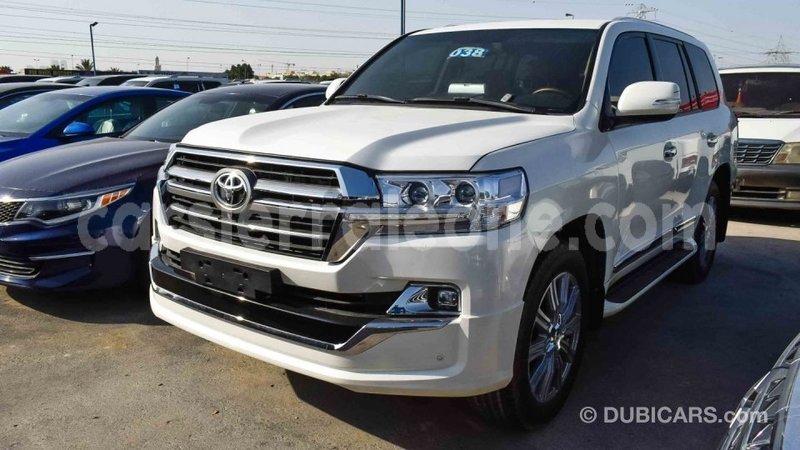 Big with watermark toyota land cruiser kailahun import dubai 4710