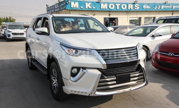 Buy Import Toyota Fortuner White Car in Import - Dubai in Kailahun Buy Import Toyota Fortuner White Car in Import - Dubai in Kailahun
