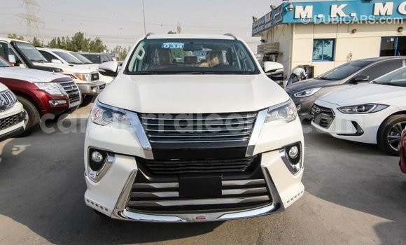 Buy Import Toyota Fortuner White Car in Import - Dubai in Kailahun Buy Import Toyota Fortuner White Car in Import - Dubai in Kailahun