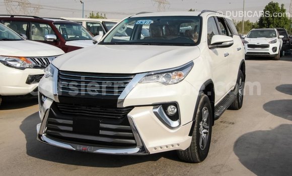 Buy Import Toyota Fortuner White Car in Import - Dubai in Kailahun Buy Import Toyota Fortuner White Car in Import - Dubai in Kailahun