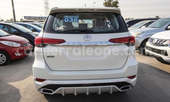 Buy Import Toyota Fortuner White Car in Import - Dubai in Kailahun Buy Import Toyota Fortuner White Car in Import - Dubai in Kailahun