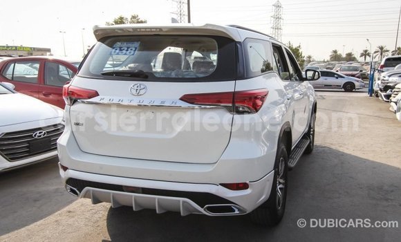 Buy Import Toyota Fortuner White Car in Import - Dubai in Kailahun Buy Import Toyota Fortuner White Car in Import - Dubai in Kailahun