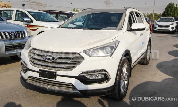 Buy Import Hyundai Santa Fe White Car in Import - Dubai in Kailahun Buy Import Hyundai Santa Fe White Car in Import - Dubai in Kailahun