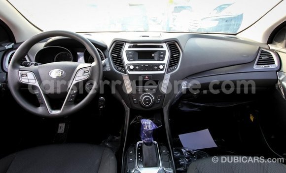 Buy Import Hyundai Santa Fe White Car in Import - Dubai in Kailahun Buy Import Hyundai Santa Fe White Car in Import - Dubai in Kailahun