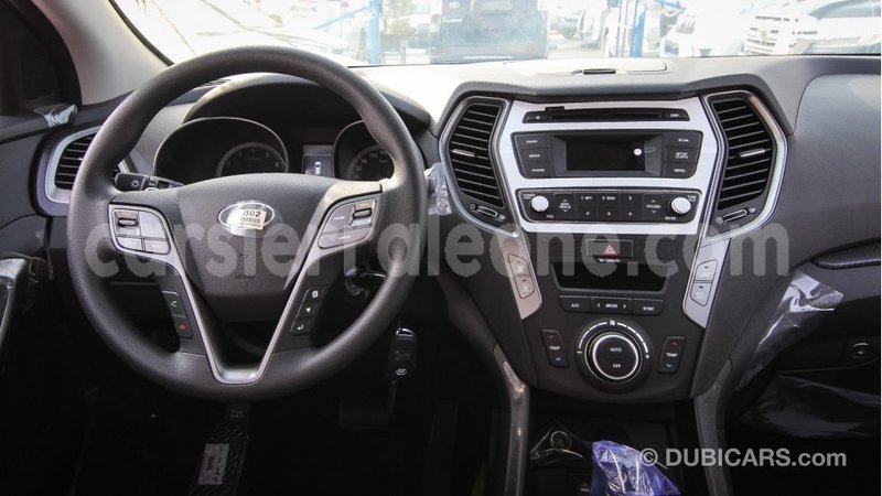 Big with watermark hyundai santa fe kailahun import dubai 4714