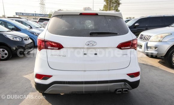 Buy Import Hyundai Santa Fe White Car in Import - Dubai in Kailahun Buy Import Hyundai Santa Fe White Car in Import - Dubai in Kailahun