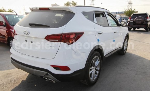 Buy Import Hyundai Santa Fe White Car in Import - Dubai in Kailahun Buy Import Hyundai Santa Fe White Car in Import - Dubai in Kailahun