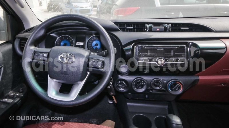 Big with watermark toyota hilux kailahun import dubai 4715