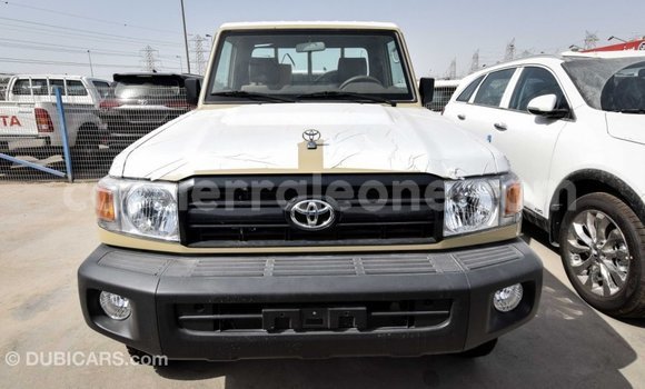 Buy Import Toyota Land Cruiser Beige Car in Import - Dubai in Kailahun Buy Import Toyota Land Cruiser Beige Car in Import - Dubai in Kailahun
