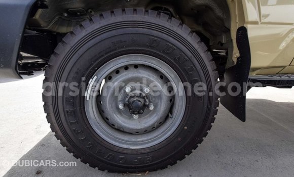 Buy Import Toyota Land Cruiser Beige Car in Import - Dubai in Kailahun Buy Import Toyota Land Cruiser Beige Car in Import - Dubai in Kailahun