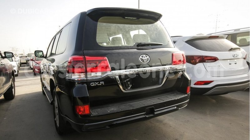 Big with watermark toyota land cruiser kailahun import dubai 4723