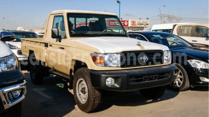 Big with watermark toyota land cruiser kailahun import dubai 4726