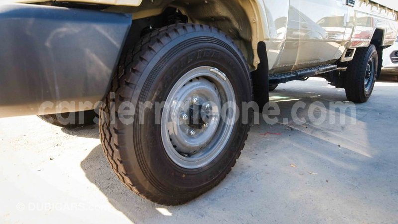 Big with watermark toyota land cruiser kailahun import dubai 4726