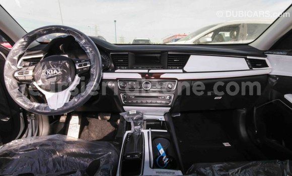 Acheter Import Voiture Kia Cadenza Autre à Import - Dubai, Kailahun Acheter Import Voiture Kia Cadenza Autre à Import - Dubai, Kailahun