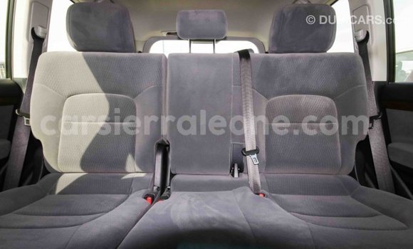 Acheter Import Voiture Toyota Land Cruiser Blanc à Import - Dubai, Kailahun Acheter Import Voiture Toyota Land Cruiser Blanc à Import - Dubai, Kailahun