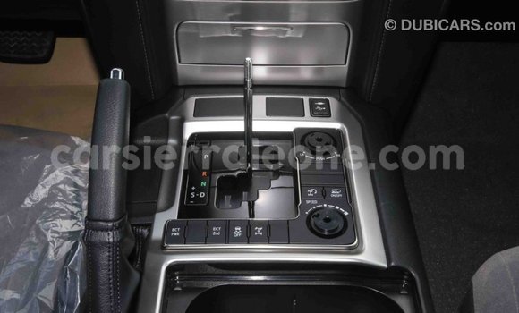 Acheter Import Voiture Toyota Land Cruiser Blanc à Import - Dubai, Kailahun Acheter Import Voiture Toyota Land Cruiser Blanc à Import - Dubai, Kailahun