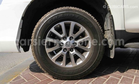Buy Import Toyota Prado White Car in Import - Dubai in Kailahun Buy Import Toyota Prado White Car in Import - Dubai in Kailahun