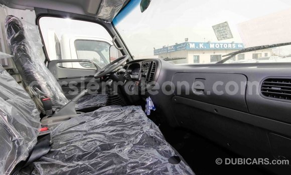 Buy Import Hyundai Accent White Car in Import - Dubai in Kailahun Buy Import Hyundai Accent White Car in Import - Dubai in Kailahun