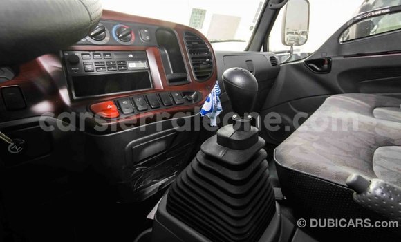 Acheter Import Voiture Hyundai Accent Blanc à Import - Dubai, Kailahun Acheter Import Voiture Hyundai Accent Blanc à Import - Dubai, Kailahun