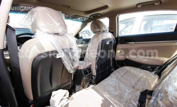 Acheter Import Voiture Hyundai Elantra Blanc à Import - Dubai, Kailahun Acheter Import Voiture Hyundai Elantra Blanc à Import - Dubai, Kailahun