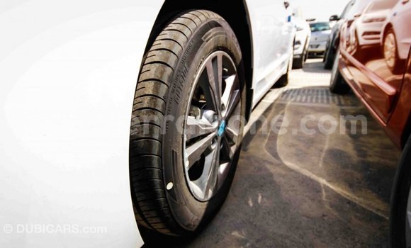 Acheter Import Voiture Hyundai Elantra Blanc à Import - Dubai, Kailahun Acheter Import Voiture Hyundai Elantra Blanc à Import - Dubai, Kailahun