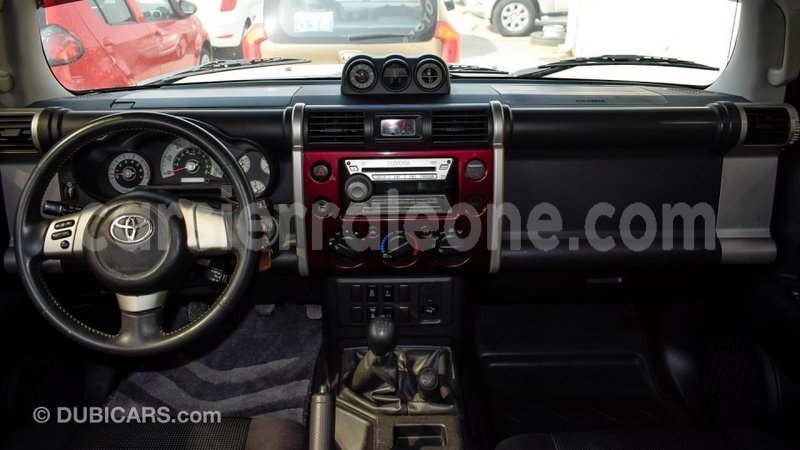 Big with watermark toyota fj cruiser kailahun import dubai 4747