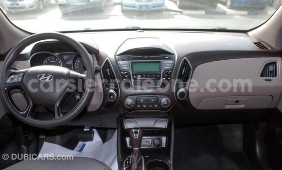 Acheter Import Voiture Hyundai Tucson Beige à Import - Dubai, Kailahun Acheter Import Voiture Hyundai Tucson Beige à Import - Dubai, Kailahun
