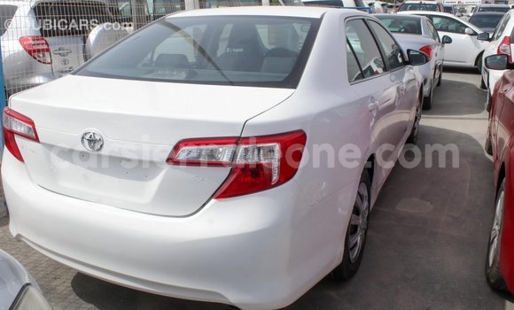 Buy Import Toyota Camry White Car in Import - Dubai in Kailahun Buy Import Toyota Camry White Car in Import - Dubai in Kailahun
