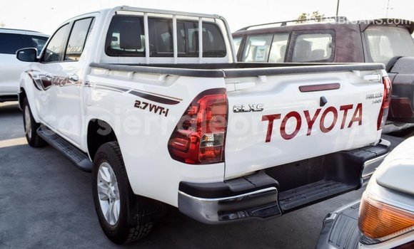 Acheter Import Voiture Toyota Hilux Blanc à Import - Dubai, Kailahun Acheter Import Voiture Toyota Hilux Blanc à Import - Dubai, Kailahun