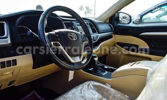 Buy Import Toyota Highlander Black Car in Import - Dubai in Kailahun Buy Import Toyota Highlander Black Car in Import - Dubai in Kailahun